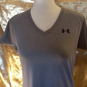 UNDER ARMOUR Semi-fitted Heat Gear Top